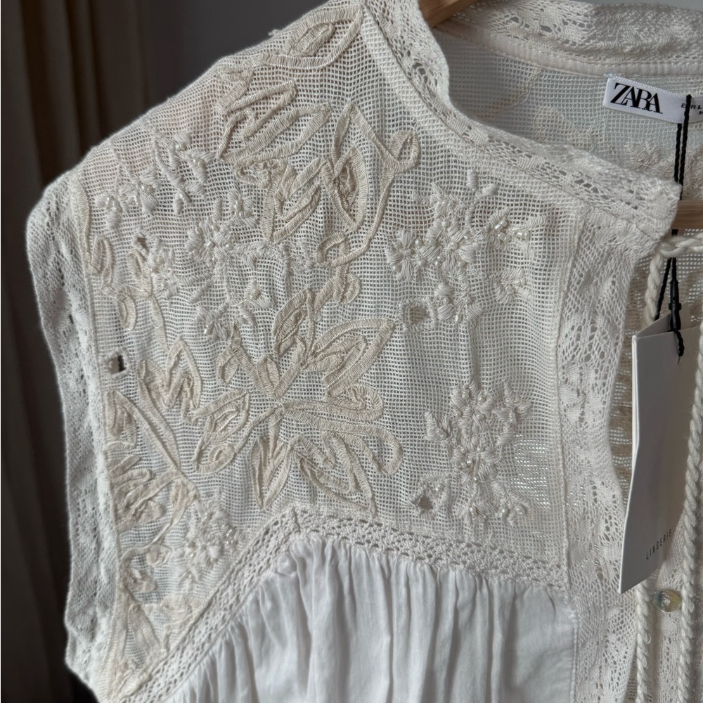 Limited Edition Embroidered Lace Top, Oyster White, Zara, L, NWT - Picture 8 of 13